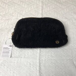 lululemon athletica Black Crossbody Bag 1L